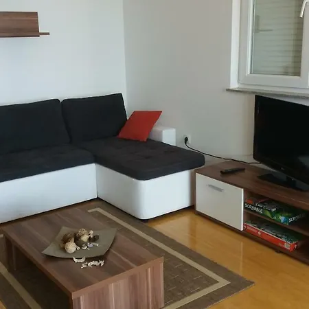 Inga's Daire Starigrad Paklenica